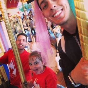 Meet your Posher, Joshua